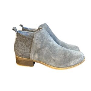 Tom’s Deia Bootie Gray Suede Leather Women’s Size 6